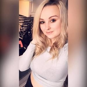 Meet your Posher, Corrine